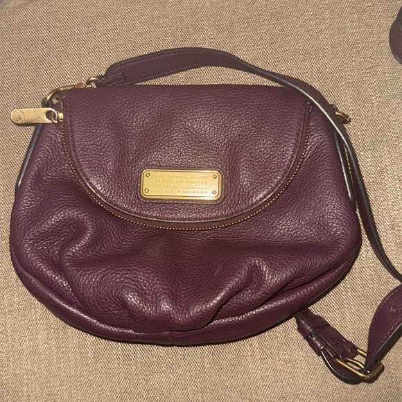Marc Jacobs Handbags - Wine Leather Marc Jacobs Crossbody Bag
